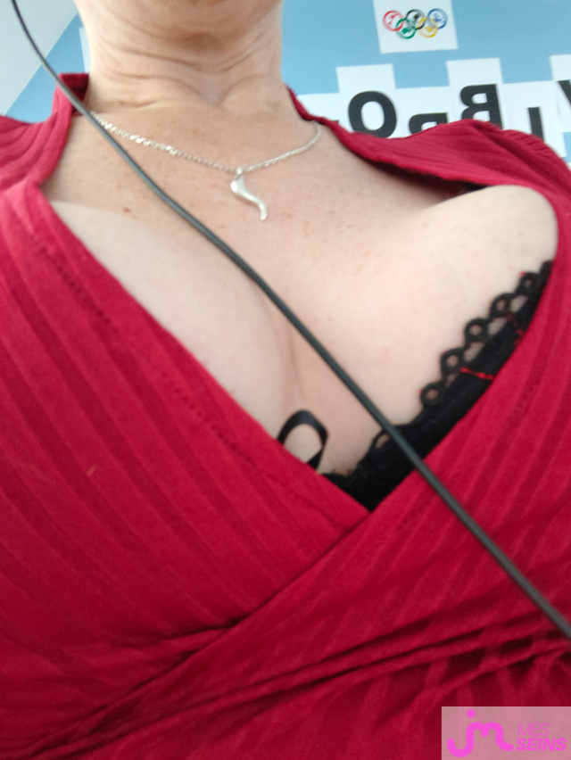 Les seins énormes de Cbasti'1