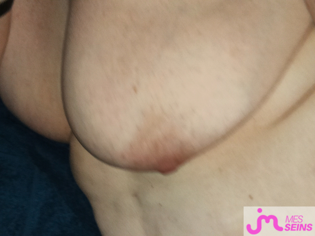 Photos de seins : Les gros nibards de ma salope de femme 2
