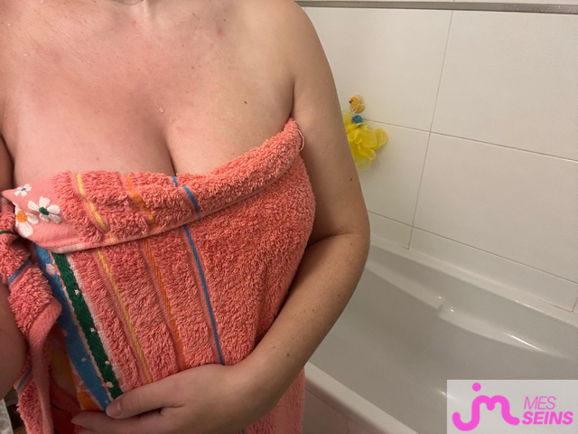 Les très gros seins de Couple intime