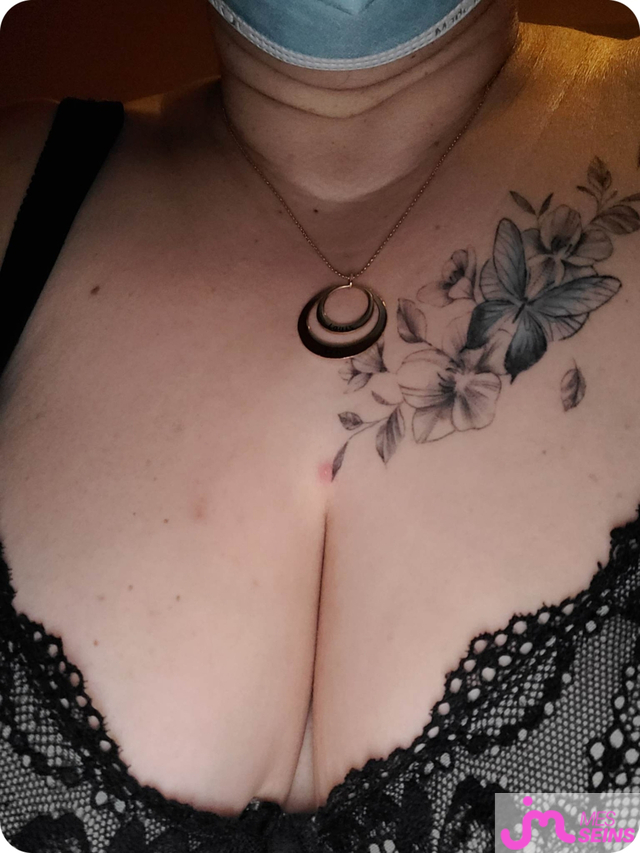 Les très gros seins de nanou7374