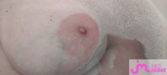 Les tr&egrave;s gros seins de Couple Calin