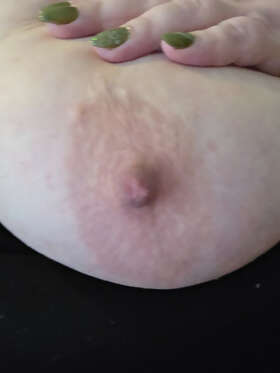 Photos de seins : WitchyBitch