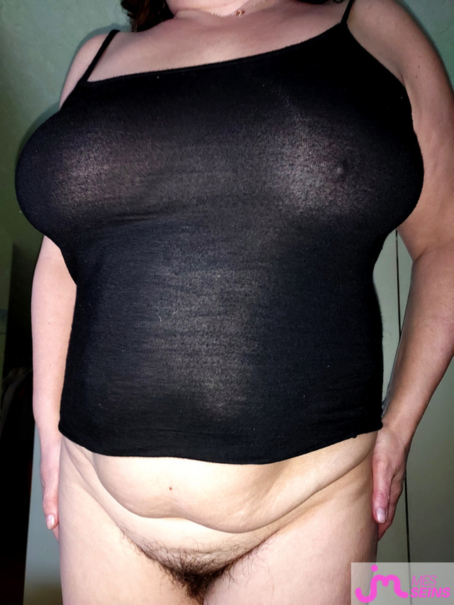 Les tr&egrave;s gros seins de Bololos