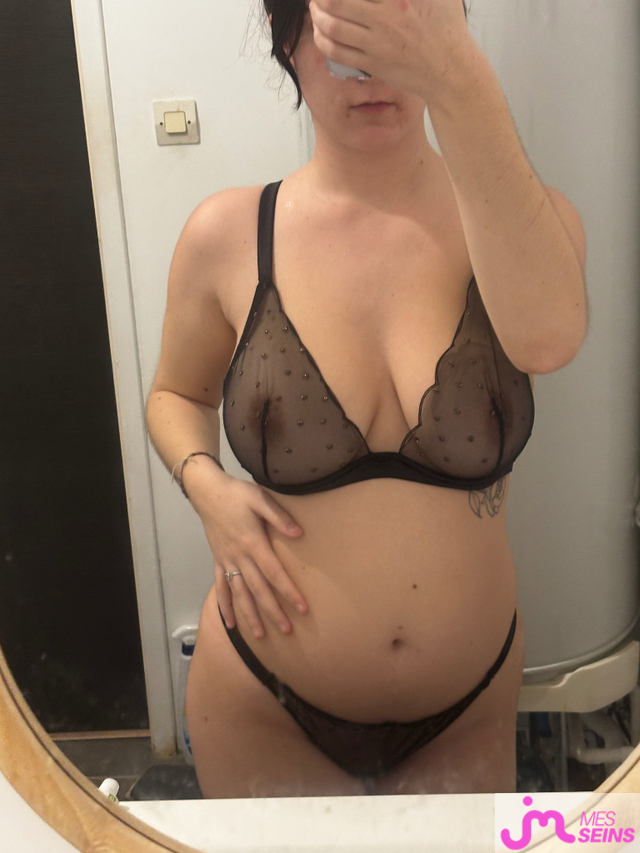 Photos de seins : Transparent black lingerie 