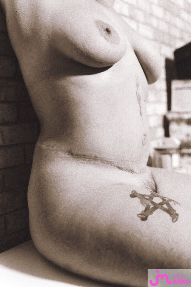 Les tr&egrave;s gros seins de Mirage