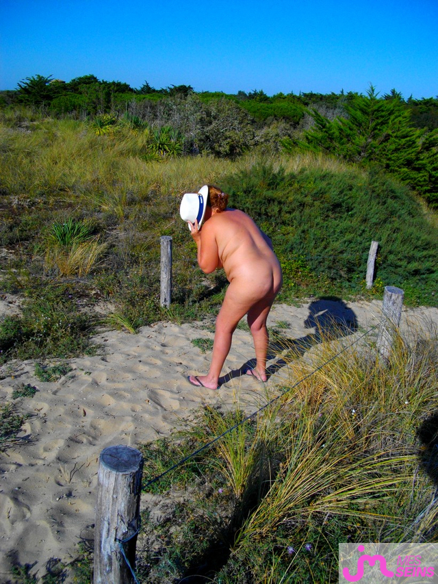 Les tr&egrave;s gros seins de Bololos