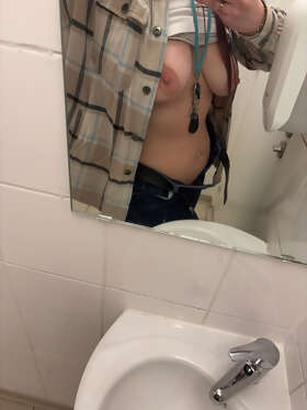 Photos de seins : Qu en pensez vous des seins de ma femme 