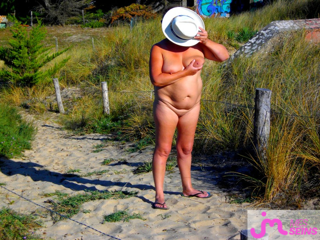 Les tr&egrave;s gros seins de Bololos