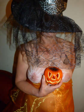 Photos de seins : Petit d&eacute;guisement