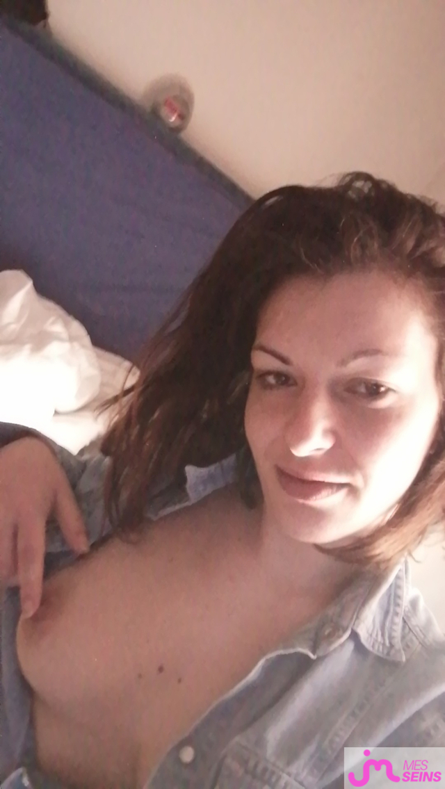 Les seins moyens de Totodu21