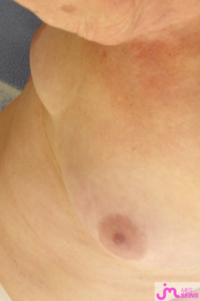 Les seins moyens de Dora53