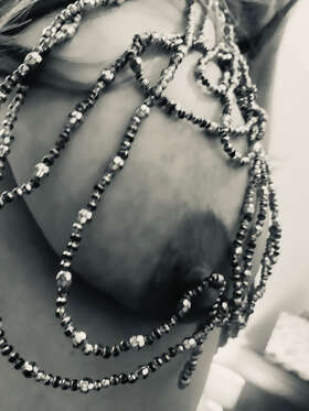 Photos de seins : Black & white