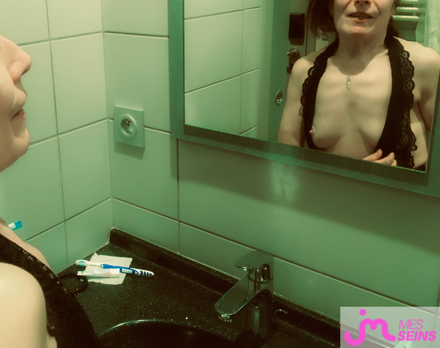 Les petits seins de LadyM Sensualit&eacute; 