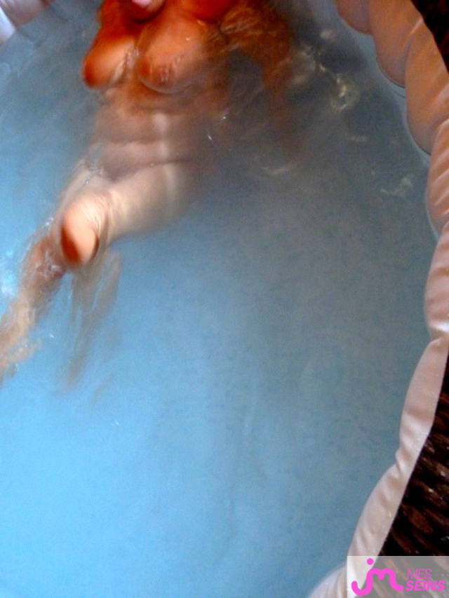 Les tr&egrave;s gros seins de Bololos