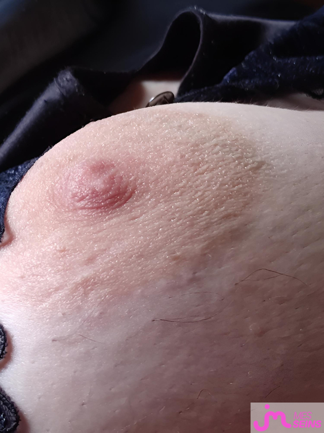 Les tr&egrave;s gros seins de A&A