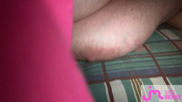 Les tr&egrave;s gros seins de Toudou03