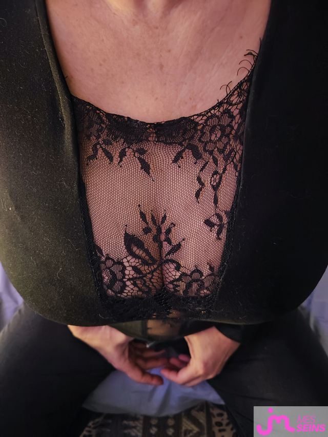 Les tr&egrave;s gros seins de Ludo6938