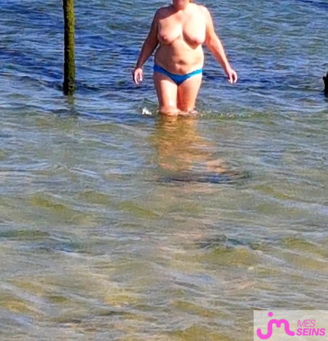 Les tr&egrave;s gros seins de Bololos