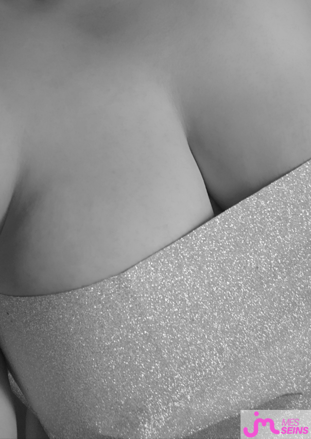 Photos de seins : Festivit&eacute;s 