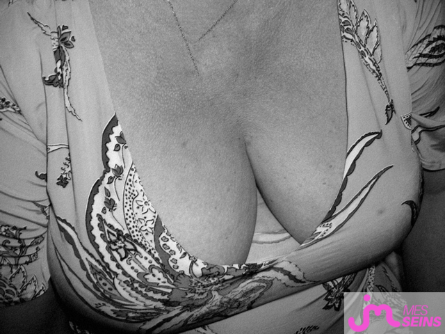 Les tr&egrave;s gros seins de Bololos