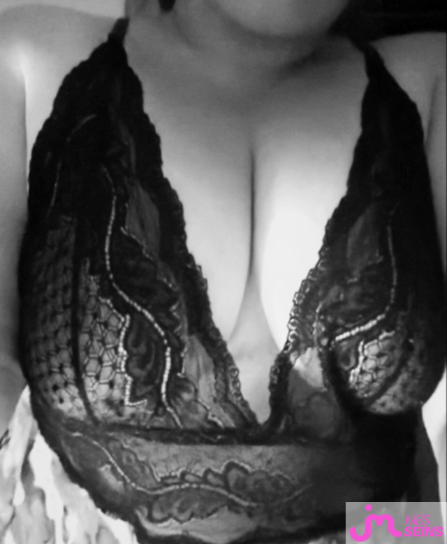 Photos de seins : Envie de jouer 😉