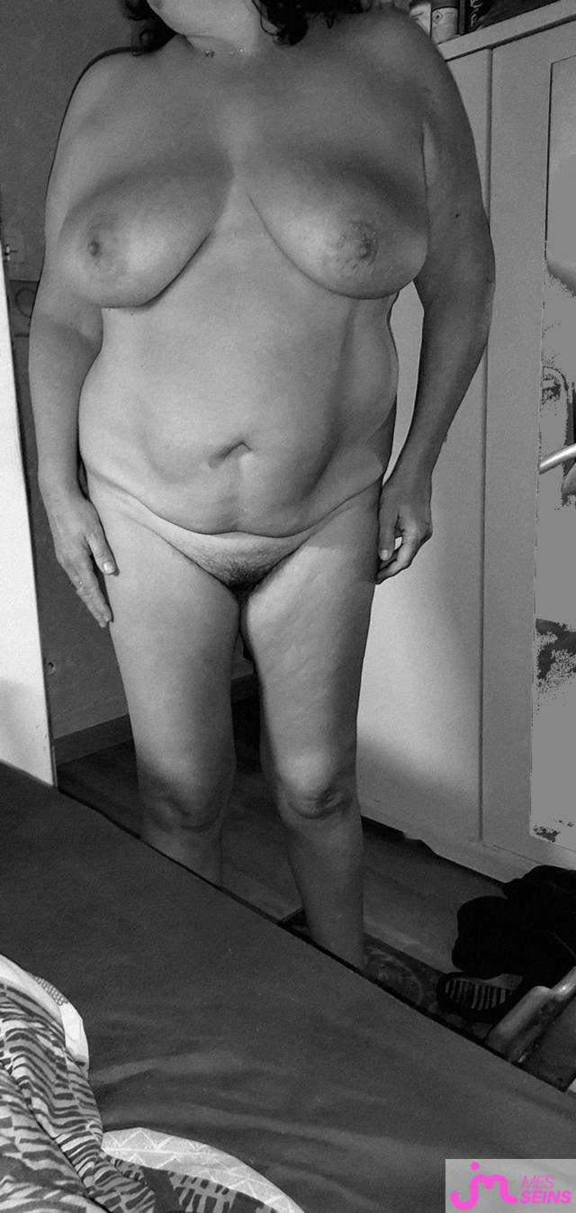 Les tr&egrave;s gros seins de Bololos