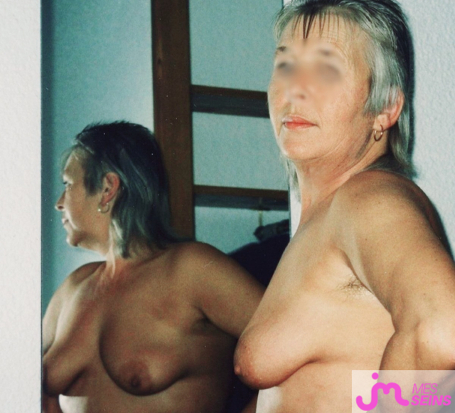 Les seins moyens de Essel