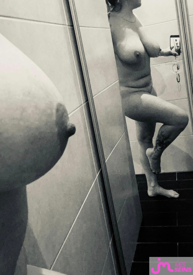 Les seins &eacute;normes de Judo