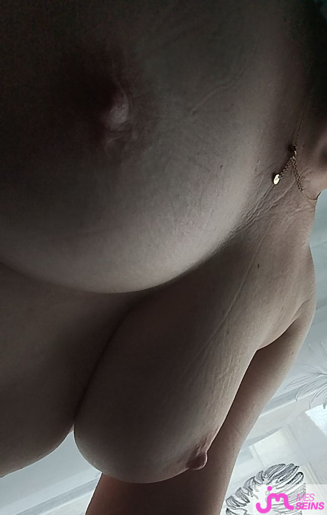 Les tr&egrave;s gros seins de Blaster6669