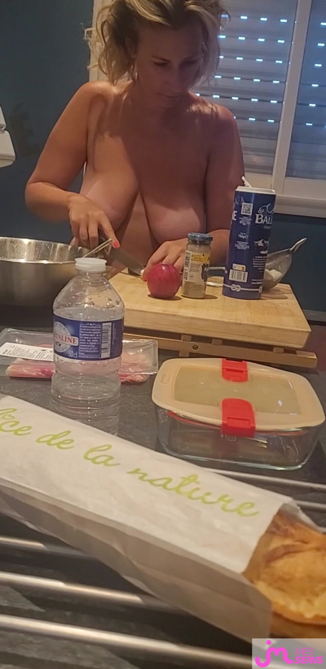 Les tr&egrave;s gros seins de Steph33380