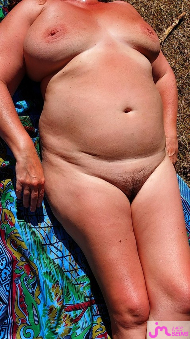 Les tr&egrave;s gros seins de Bololos