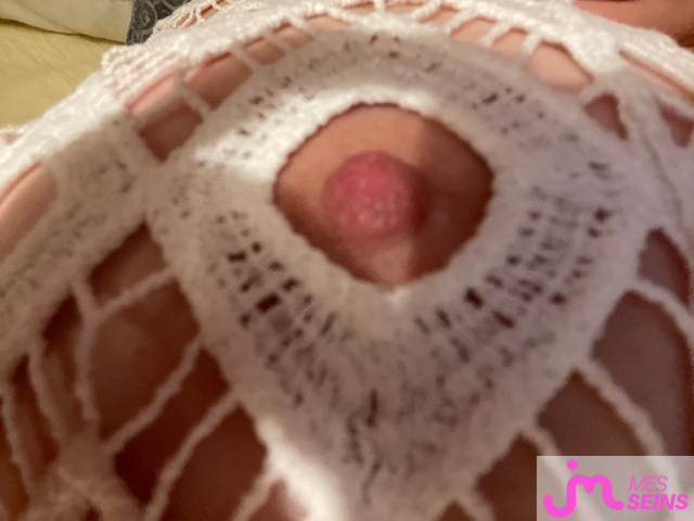 Les seins &eacute;normes de Boutchou