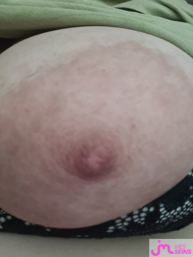 Les tr&egrave;s gros seins de Peggy et Babe