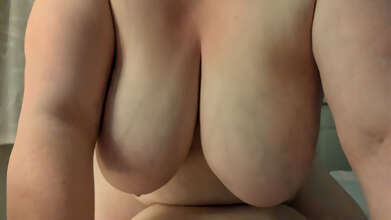 Photos de seins : Les gros seins de madame