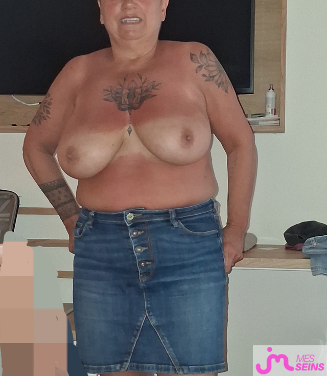Les tr&egrave;s gros seins de vero49