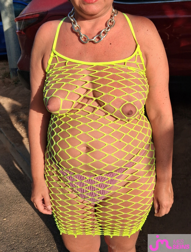 Les tr&egrave;s gros seins de Chouchou75