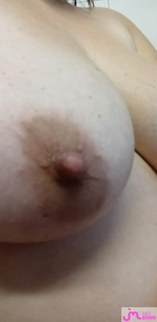 Les tr&egrave;s gros seins de Caradosh