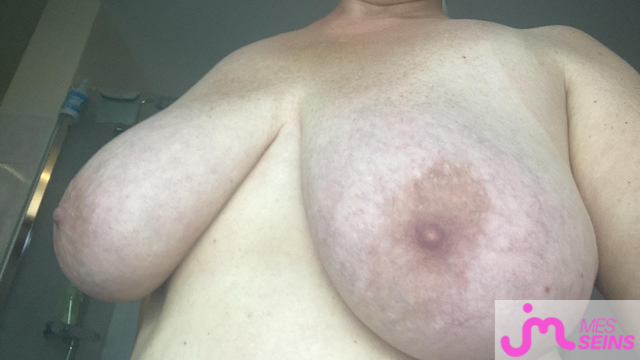 Photos de seins : Encore de la provoque 2...