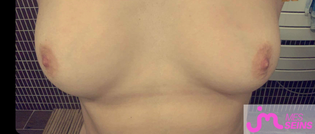Les seins moyens de Thomasbijou