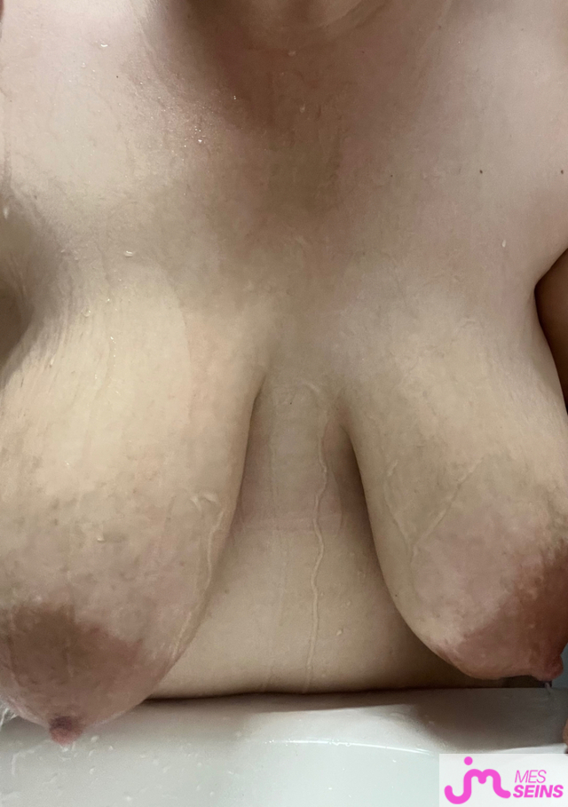 Les gros seins de Rubis et compagnie