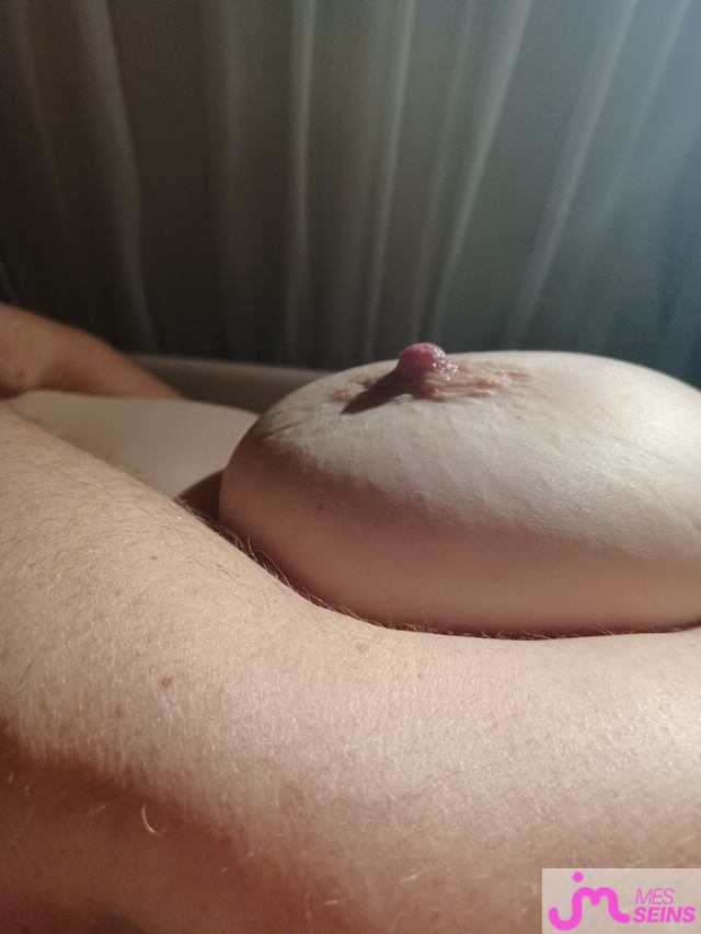 Les tr&egrave;s gros seins de jossedrome26