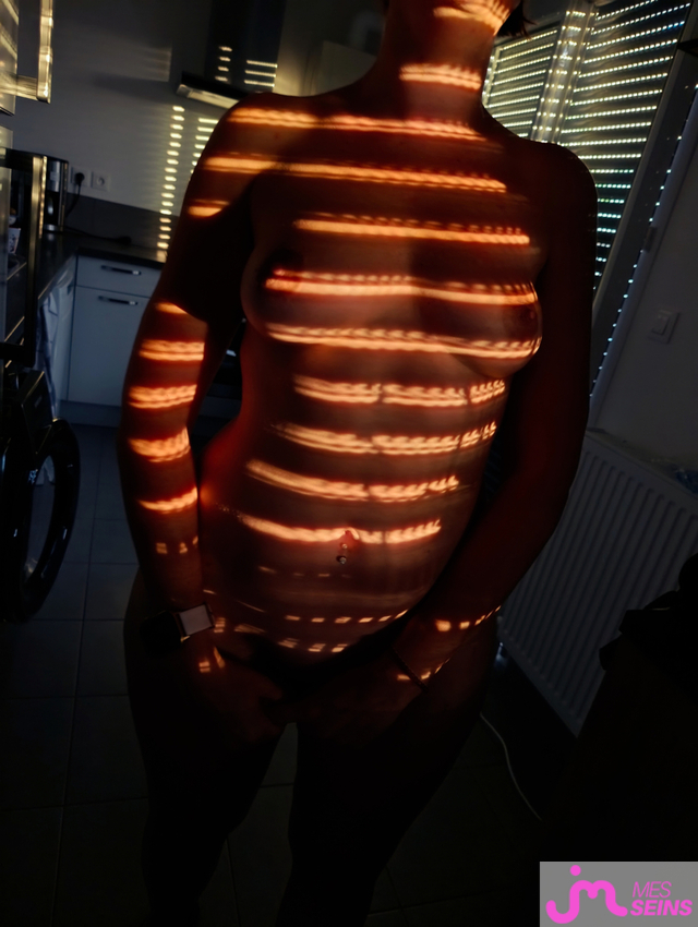 Photos de seins : Seins d'&eacute;t&eacute; 