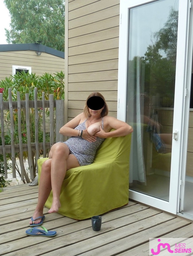 Les seins moyens de Chaudeduminou
