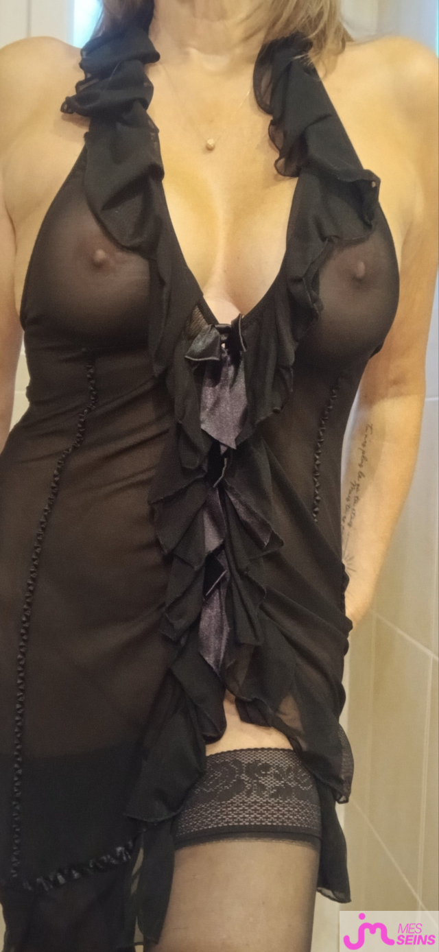 Photos de seins : Transparence 