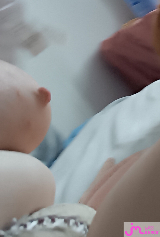 Les tr&egrave;s gros seins de Lolo4145