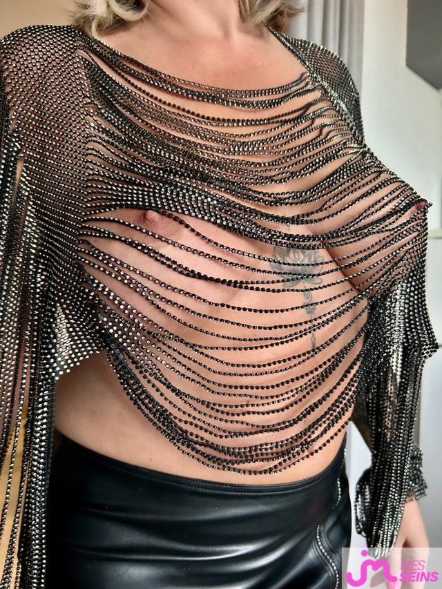 Photos de seins : Exbib pour mateurs