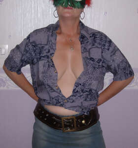 Photos de seins : seins de mamie