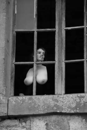 Photos de seins : soumise