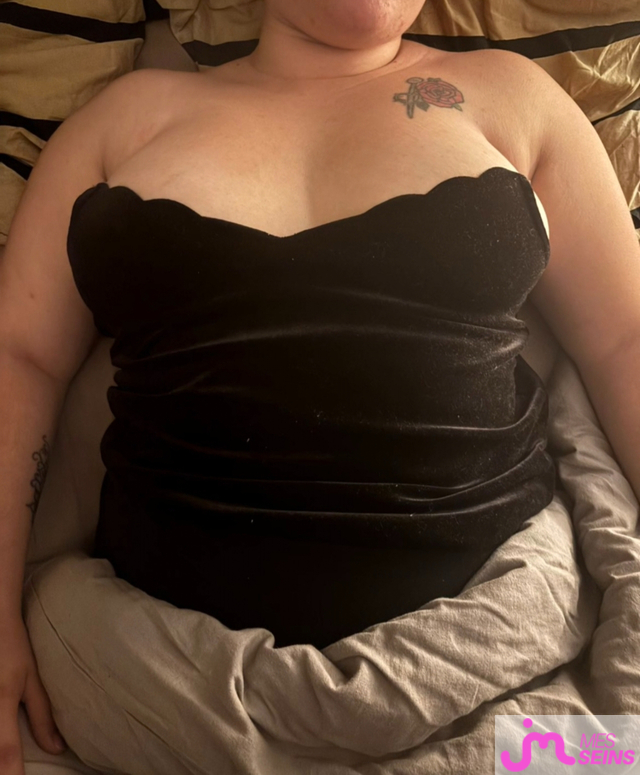 Photos de seins : Je d&eacute;voile mes seins 